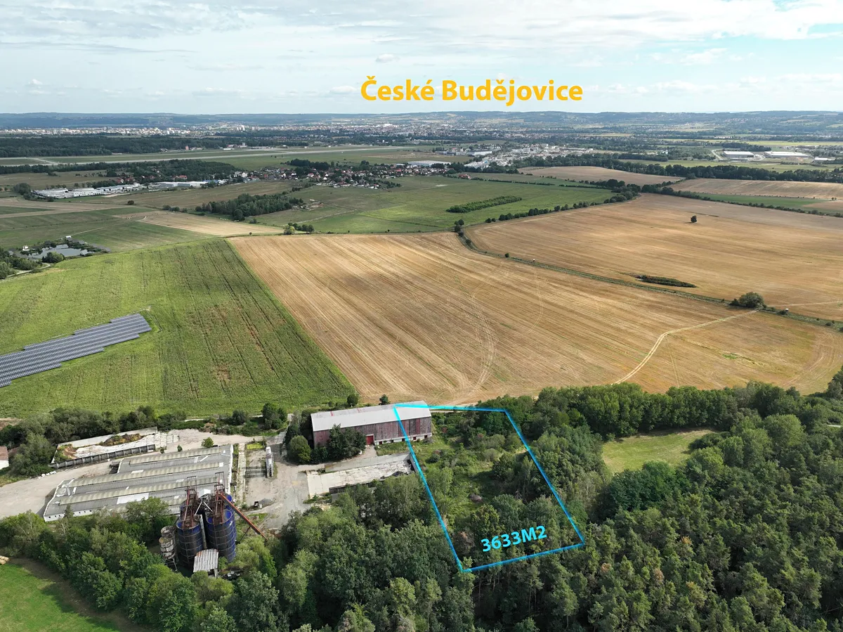 Prodej komerčního pozemku 3633 m²